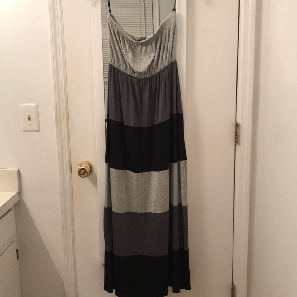 Black & Gray Strapless Maxi Dress